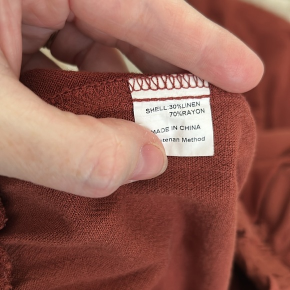 Women's Wide-Leg Linen Blend Crop Pants - Picture 5 of 5